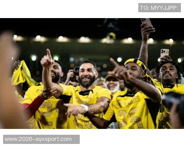 本泽马社交媒体庆祝战胜利雅得胜利强调团队承诺与重要胜利