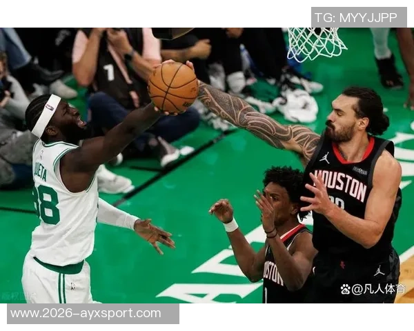 火箭队今日训练精彩瞬间KD与阿门击掌庆祝奥科吉上演霸气暴扣