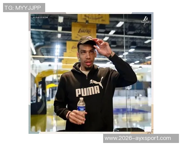 丹尼格林谈小卡与科比的比较及其潜力超越后者的看法